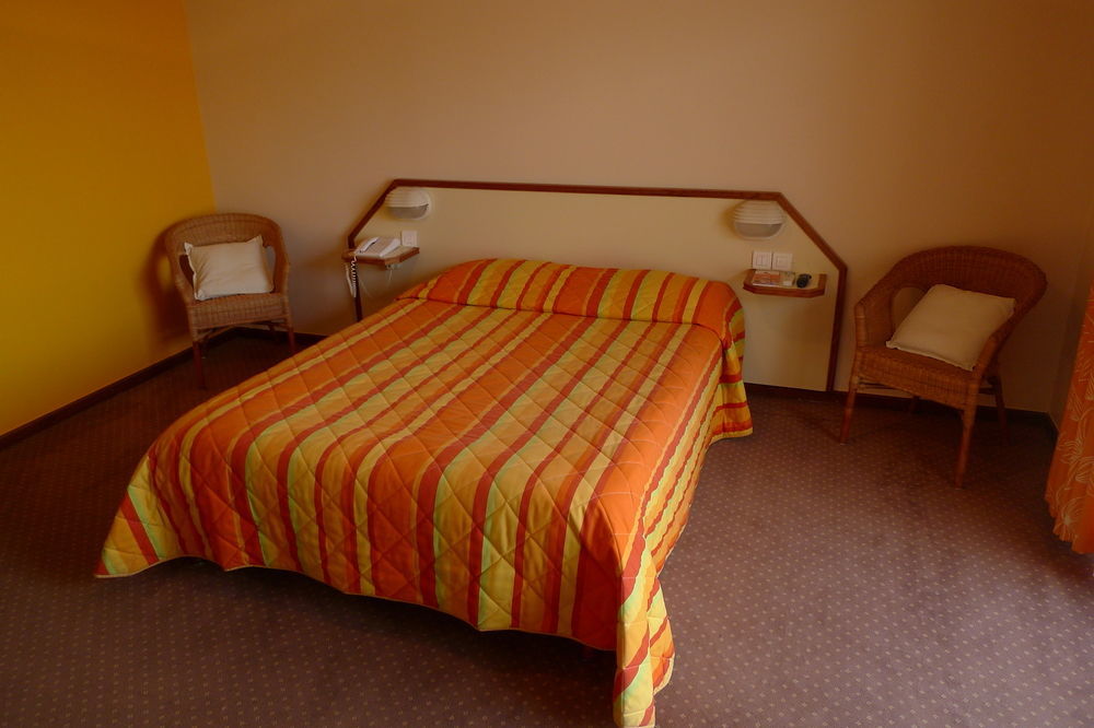Amerique Hotel Palavas - Piscine - Plage Luaran gambar